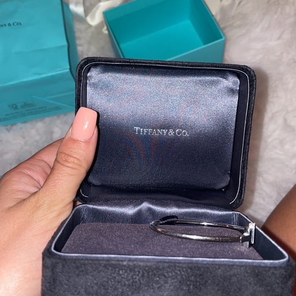 Tiffany T wire bracelet 18k white gold medium - Picture 4 of 6